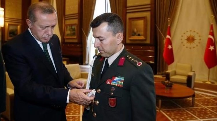 Başdanışman Malkoç Açıkladı: Erdoğan Yaverini niçin yanında götürmedi?