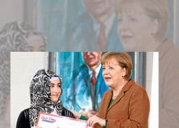 Merkel'den Başörtülü Öğrenci'ye Ödül