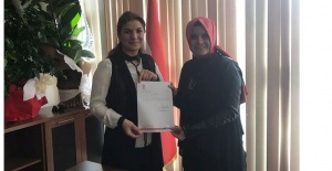AK Parti Karaköprü Kadın Kolları Seher Kılıç'a teslim
