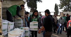 İnsani yardım kuruluşları Afrin'de yardım dağıttı