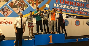 3. Uluslararası Türkiye Açık Kick Boks Turnuvasına Damga Vurdular