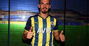 Mergim Berisha, Fenerbahçe'ye transfer oldu