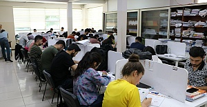 Öğrenciler, Sınavlara Büyükşehir Gençlik Merkezinde Hazırlanıyor 