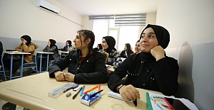 Eyyübiye Belediyesi Yenice Sınav Hazırlık Merkezi Öğrenci Kabulüne Başladı