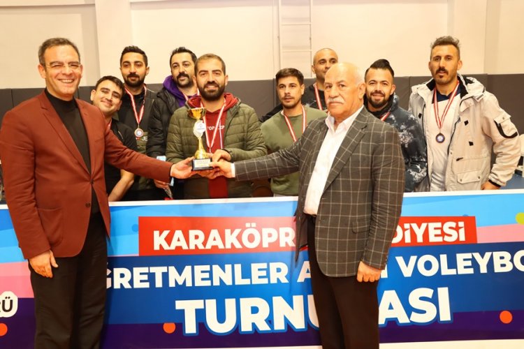 Şanlıurfa'da Öğretmenler Arası Voleybol Turnuvası Düzenlendi