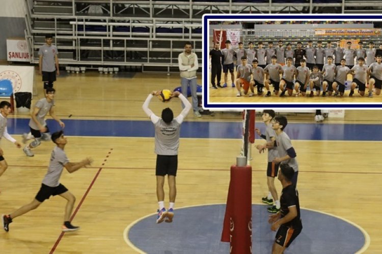 Şanlıurfa Büyükşehir Belediyesi Voleybol Takımı Türkiye Finallerine Katılmayı Hedefliyor
