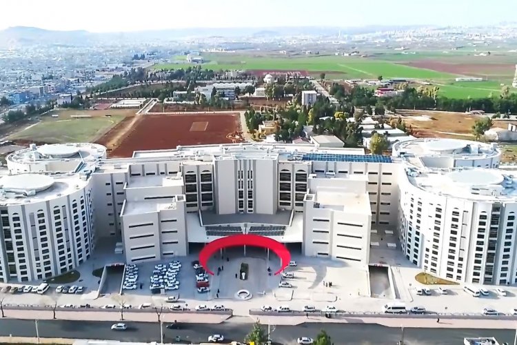 Sağ Femur Tümör Protezi Ameliyatı Urfa'da Başarıyla Yapıldı