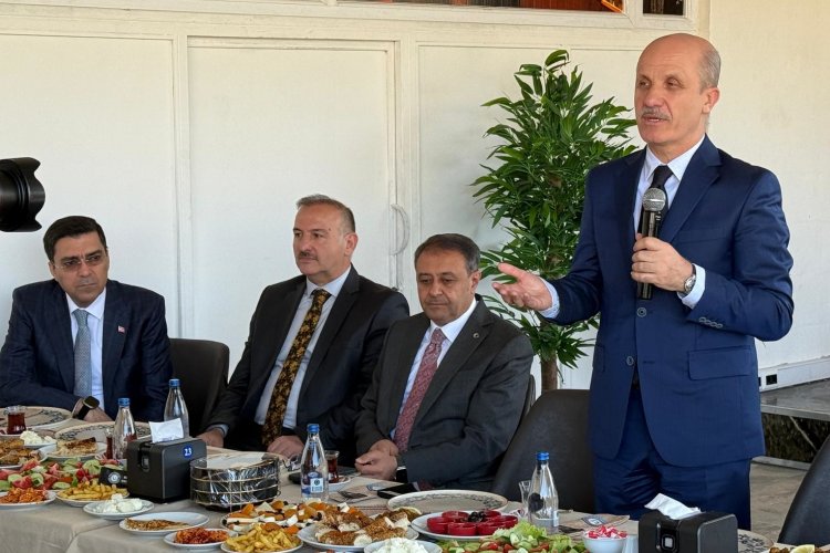 YÖK Başkanı Prof. Dr. Erol Özvar Öğrencilerimizle Kahvaltıda Bir Araya Geldi
