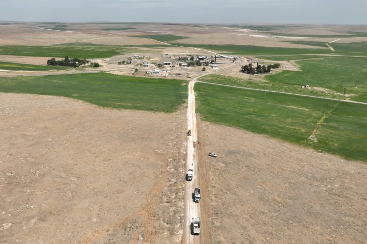BÜYÜKŞEHİR BELEDİYESİ, AKÇAKALE'DE ULAŞIM SORUNLARINI ÇÖZÜYOR