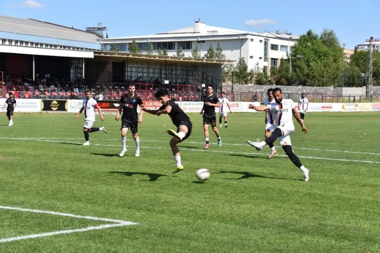 TFF, Siverek Belediyespor’un Şampiyonluğunu İptal Etti
