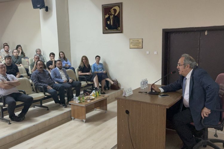 Şanlıurfa'da 1.Kedi ve Köpeklerde Jinekolojik Olgulara Yaklaşım Sempozyumu Düzenlendi