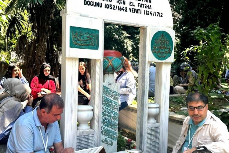 Şair Nâbî mezarı başında anıldı