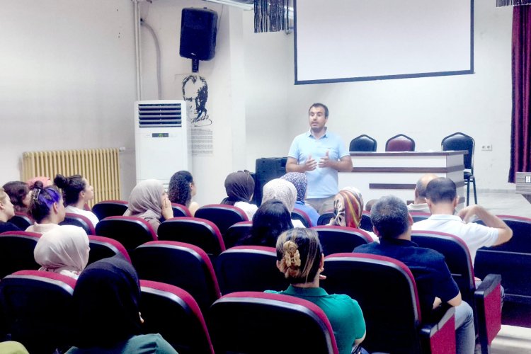 Öğretmenlerin mesleki çalışma dönemine akademik destek