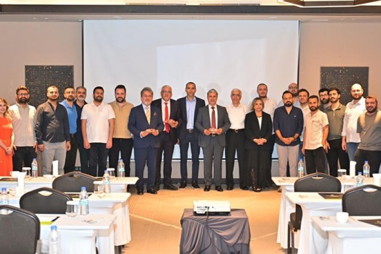 ŞANLIURFA'DA KALP VE AKCİĞER UZMANLARI PULMONER HİPERTANSİYON İÇİN BULUŞTU