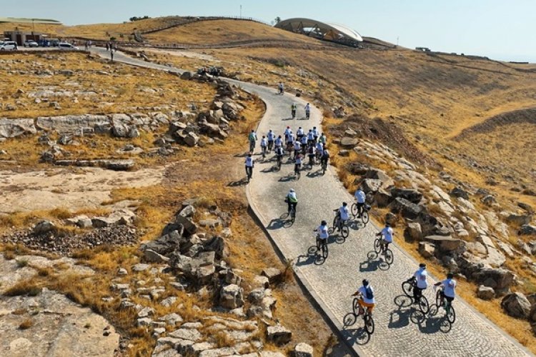 GÖBEKLİTEPE’YE PEDALLAR KLAUS SCHMİDT İÇİN ÇEVRİLDİ