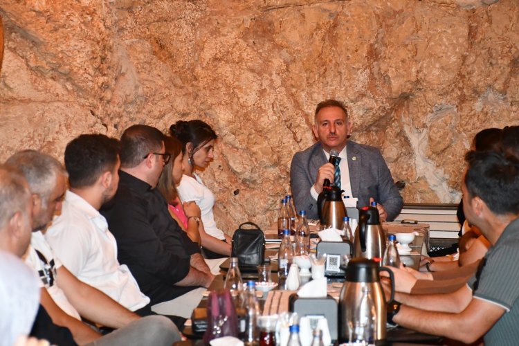Harran Üniversitesi’nden Rehber Öğretmenlere “YKS Tercih” Tanıtım Programı