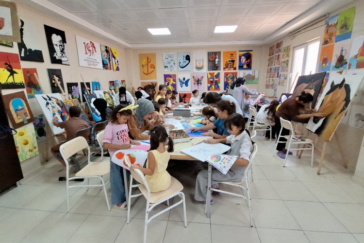 ŞANLIURFALI ÇOCUKLAR BÜYÜKŞEHİR BELEDİYESİ GENÇLİK MERKEZLERİNDE DAHA MUTLU