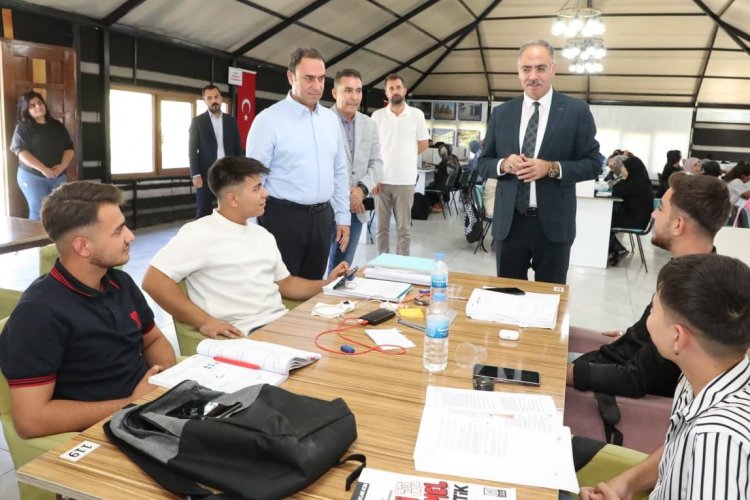 Eyyübiye Belediye Başkanı Mehmet Kuş Üniversite Adaylarıyla Buluştu