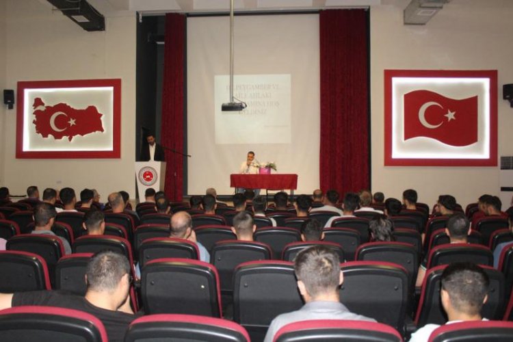 URFA CEZAEVİNDE MEVLİD-İ NEBİ PROGRAMI DÜZENLENDİ