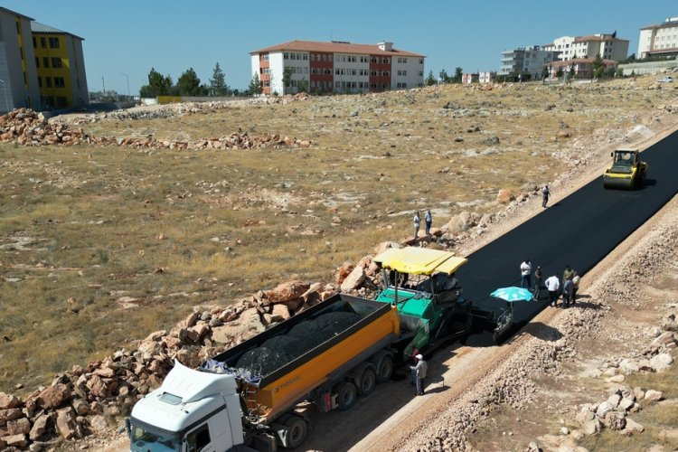 HALFETİ-BOZOVA ARASINDAKİ GRUP YOLU ASFALTLANDI