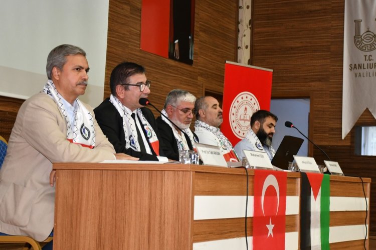Gazze’de İnsan Kalmak Paneli: Gazze’de yaşananlar insanlığın vicdanını kanatıyor