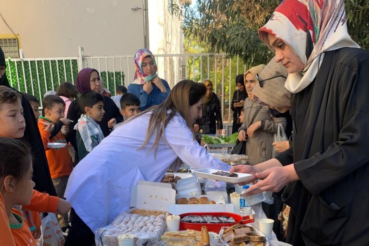 Urfa İbrahim Tatlıses İlkokulundan Filistin'e Destek Kermesi