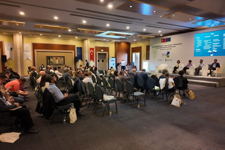 Şanlıurfa İklim Değişikliğinde Yaygın Eğitim Yaklaşımları Konferans Düzenlendi