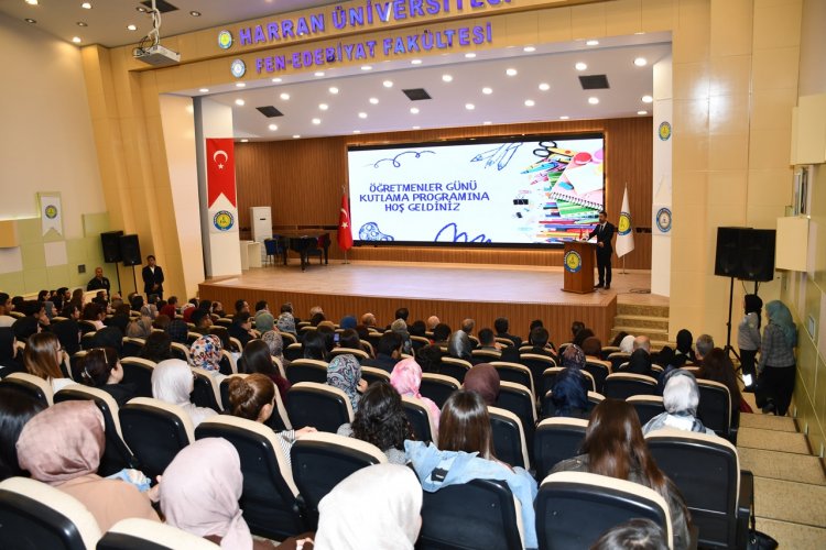 Öğretmenlik Mesleğinin Saygınlığına Vurgu Yaparak 24 Kasım Öğretmenler Günü Kutlandı