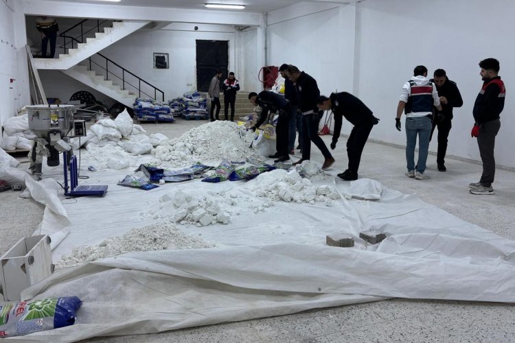 Urfa'da Skandal: Ünlü markaların tıpatıp aynısı ambalajlarla sahte deterjan dolumu yapılıyormuş!