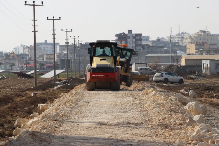 Harran Ovası'nda Yarım Asırlık Yol Çilesi Tarihe Karışıyor!