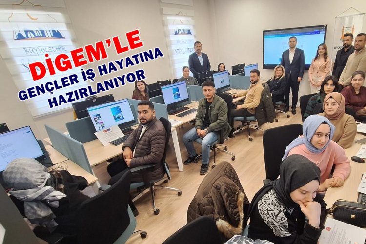 Gençlerin Kariyerine Büyükşehir Desteği: Dijital Tasarım Eğitimi Tamamlandı