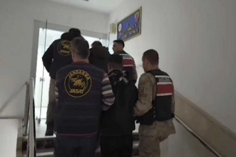 ŞANLIURFA'DA EV KURŞUNLAYAN ŞAHISLAR AYNI GÜN YAKALANDI!