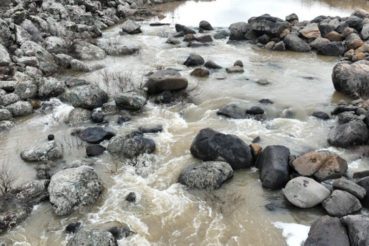 Kuraklık Sembolüydü! Karahisar Çayı Yıllar Sonra Yeniden Akıyor