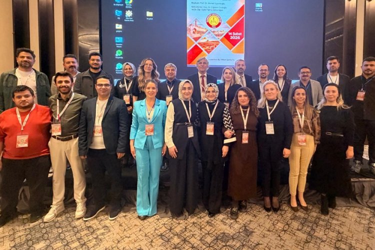 HRÜ HASTANESİ’NDEN AKADEMİK TOPLANTI TOPLANTIYA YOĞUN KATILIM