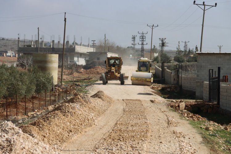 BÜYÜKŞEHİR, KIRSALDA YOL SEFERBERLİĞİNİ SÜRDÜRÜYOR