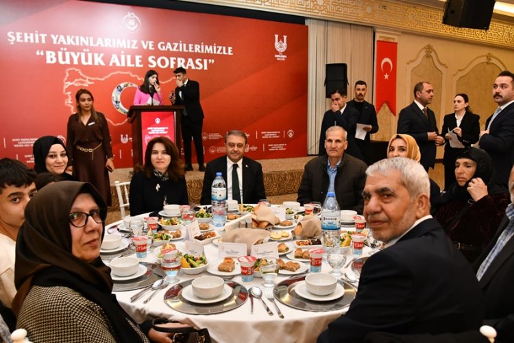 Şanlıurfa’da İlk İftar Gönül Sofrasında: Vali Şıldak Şehit ve Gazi Aileleriyle Buluştu