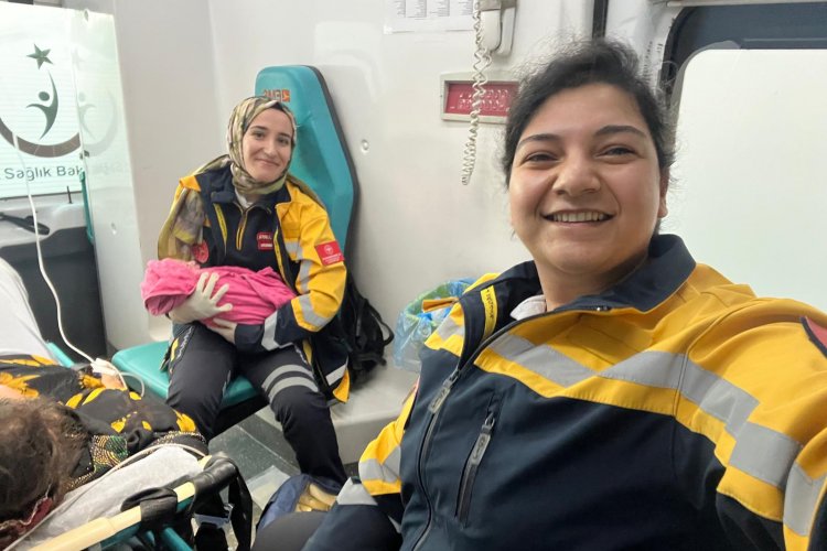 AMBULANSTA DOĞUM MUCİZESİ: CEYLANPINAR SAĞLIK EKİBİNDEN NEFES KESEN MÜDAHALE