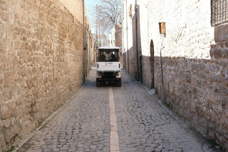 Divanyolu’nda Nostalji Rüzgarı: Tramvay Seferleri Yeniden Başladı