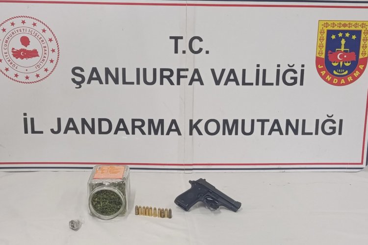 Birecik’te Jandarmadan Narkotik Operasyonu: Uyuşturucu ve Silah Ele Geçirildi