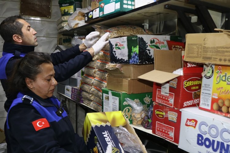 Şanlıurfa Haliliye’de Bayram Öncesi Sıkı Denetim: Tatlı ve Şekerlemeler Mercek Altında