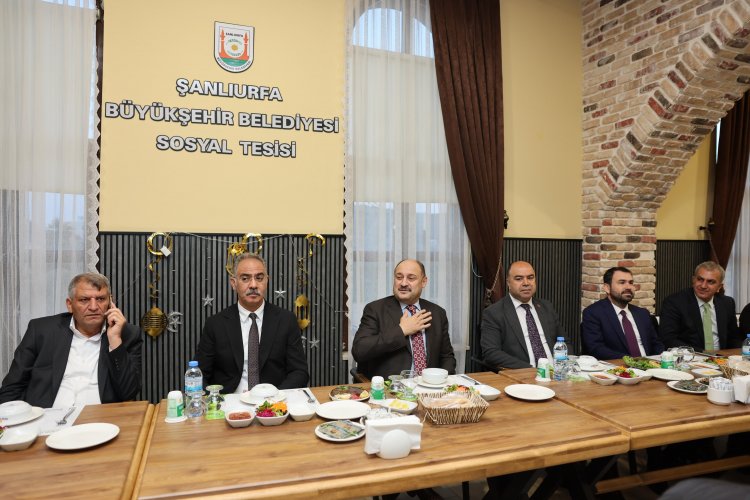 Şanlıurfa'da belediye başkanları iftarda buluştu