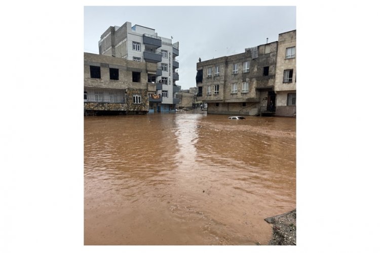 Şanlıurfa’da Sağanak Esareti: Kritik Alt Geçitler ve Caddeler Trafiğe Kapatıldı!