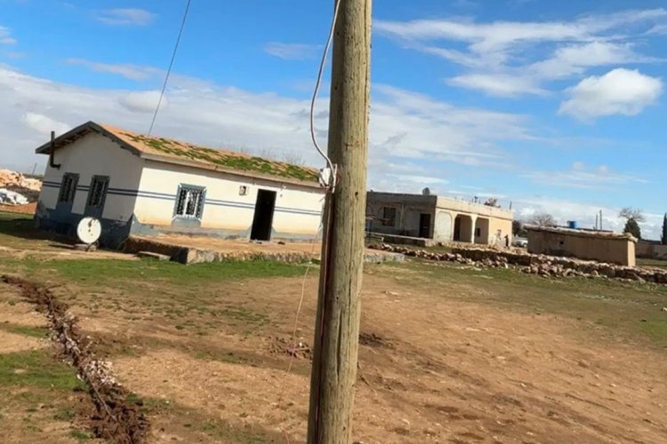 Elektrik Direğini Oyup İçinden Kaçak Hat Geçirdiler: Harran’da "Pes" Dedirten Düzenek!