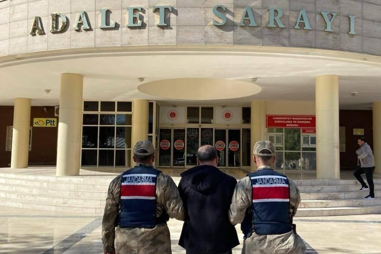 Şanlıurfa'da Jandarmadan Kaçamadı: 5 Yıl Hapis Cezası Bulunan Firari Yakalandı