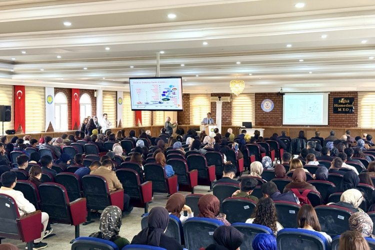 Geleceğin Sağlıkçılarına "Mesleki Etik" Dersi Verildi