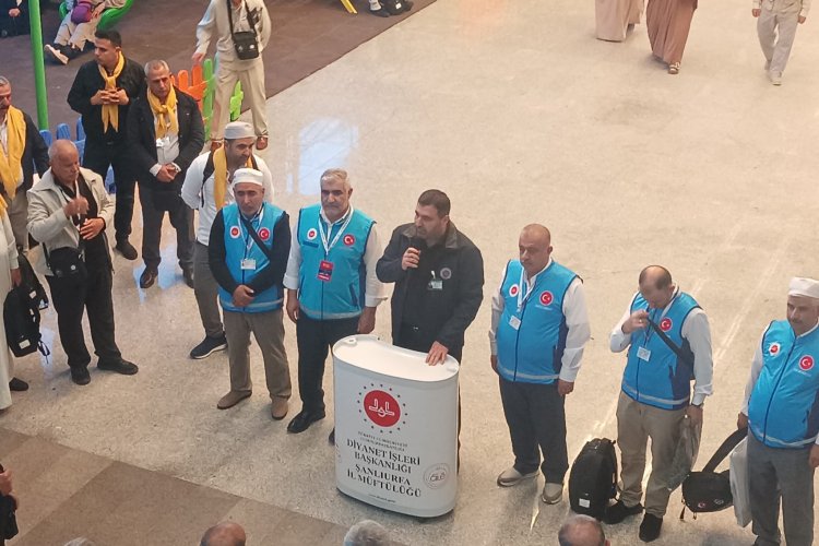 Şanlıurfa'dan ilk hacı kafilesi dualarla uğurlandı