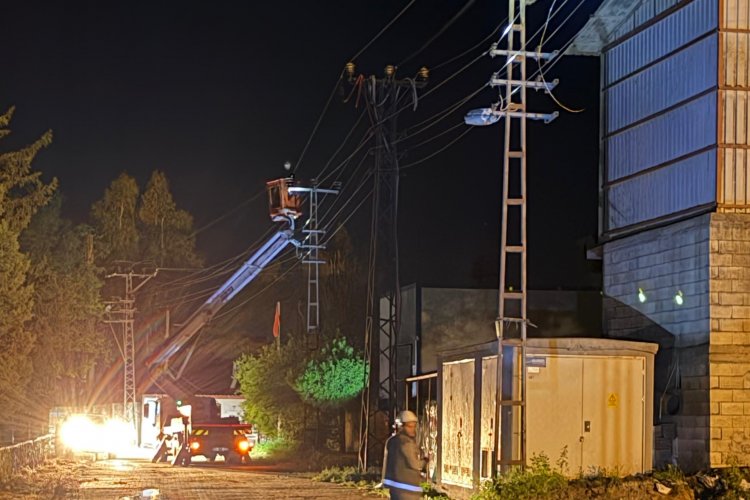 Fırtına sonrası kopan teller ile ilgili Dicle Elektrik'ten açıklama geldi