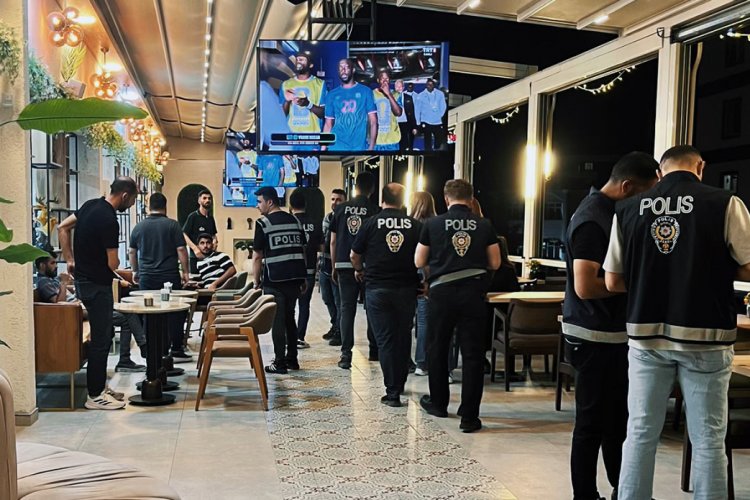ŞANLIURFA’DA DEV "HUZUR-63" OPERASYONU: 8 BİNİ AŞKIN GBT SORGUSU VE ÇOK SAYIDA GÖZALTI