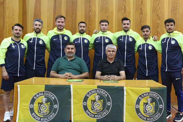 Şanlıurfaspor’da Transfer Rüzgârı: Bolu Kampında Toplu İmza Töreni!