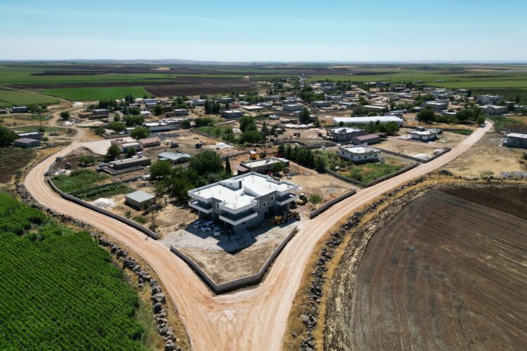 Siverek Kırsalında Ulaşım Konforu Artıyor: Keçiburç Yolu Yenileniyor